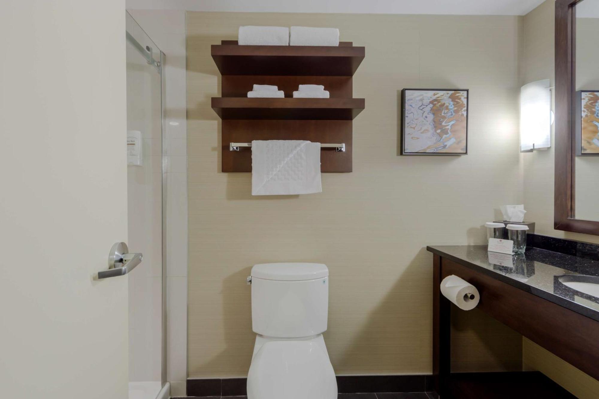 Best Western Premier Denham Inn&Suites Leduc Eksteriør billede