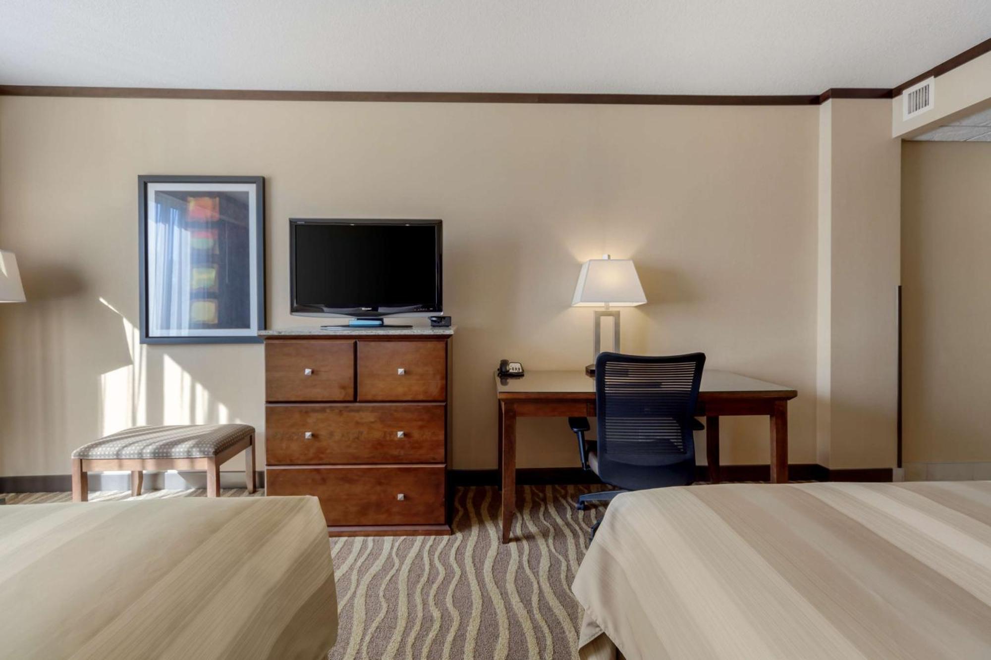 Best Western Premier Denham Inn&Suites Leduc Eksteriør billede