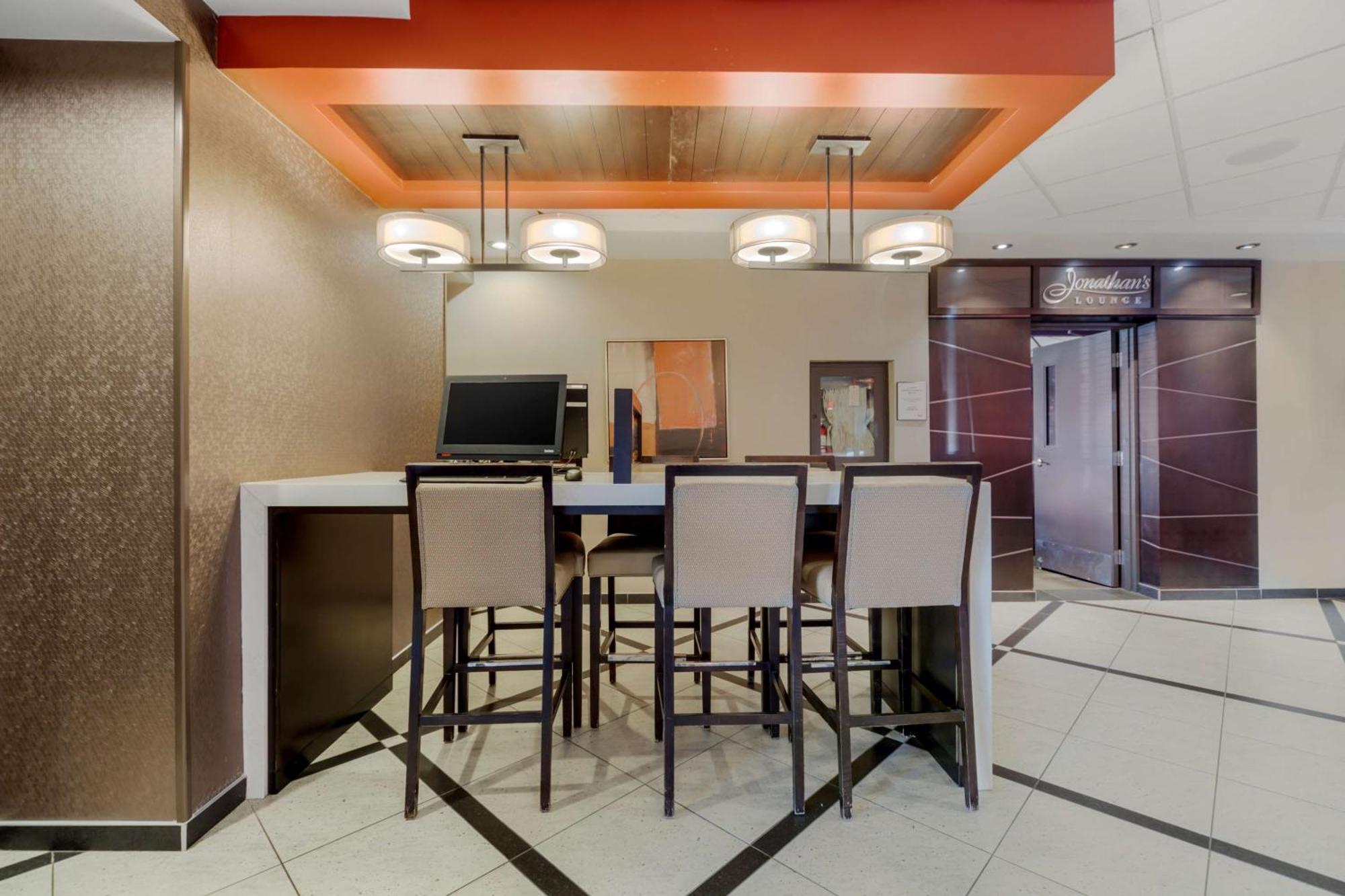Best Western Premier Denham Inn&Suites Leduc Eksteriør billede