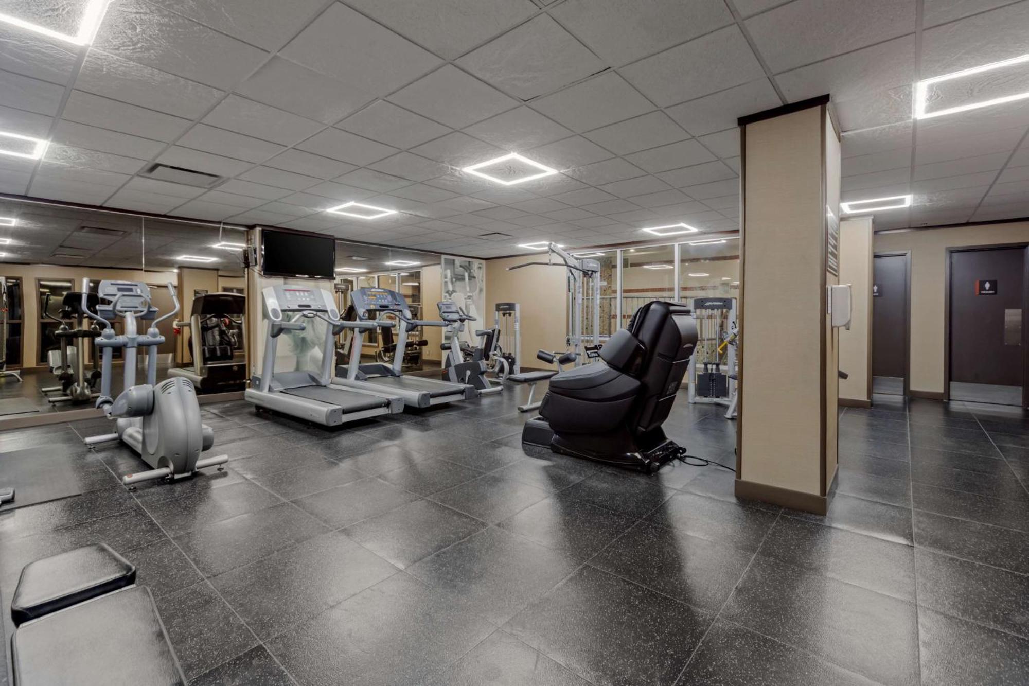 Best Western Premier Denham Inn&Suites Leduc Eksteriør billede