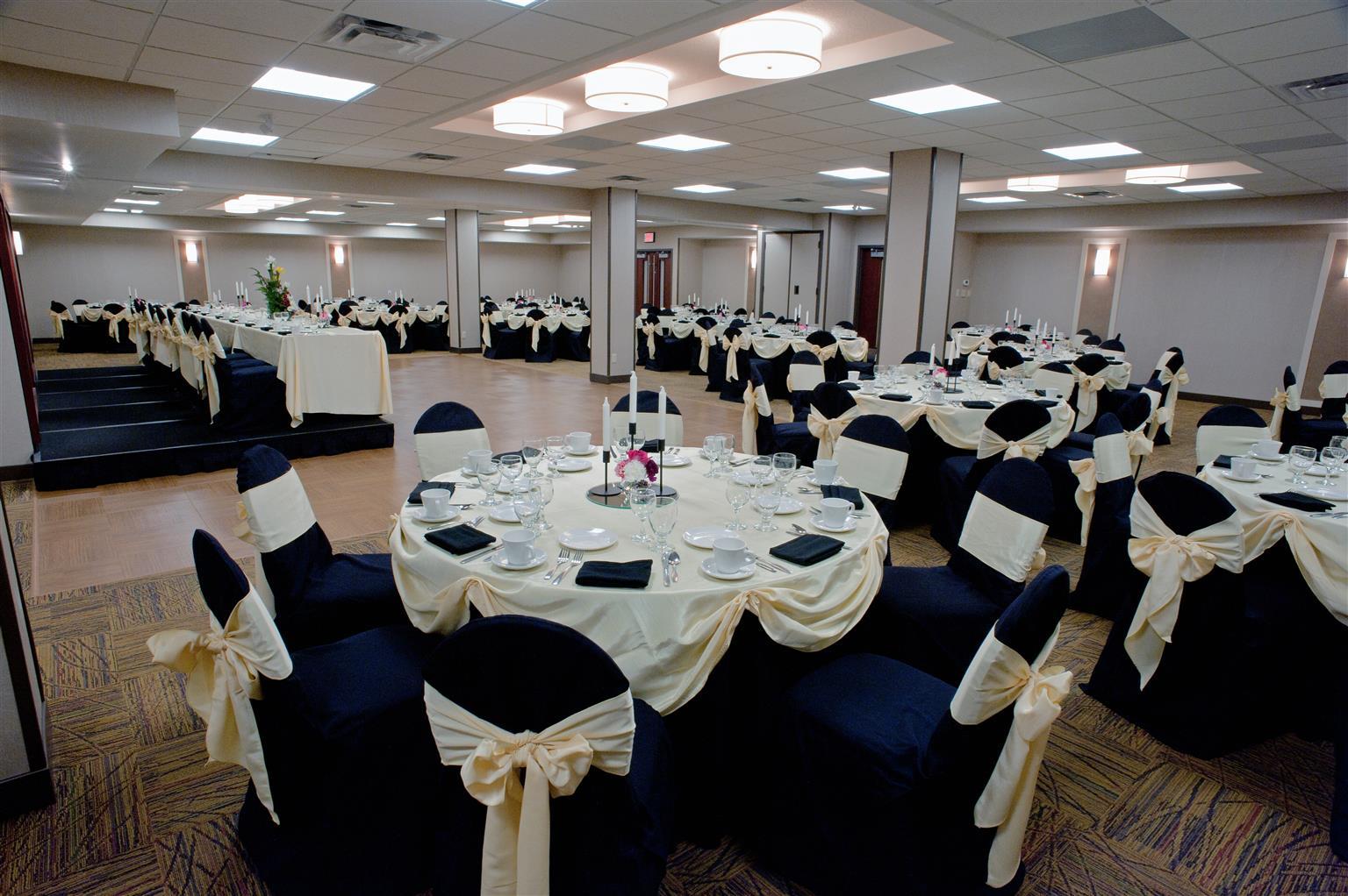 Best Western Premier Denham Inn&Suites Leduc Eksteriør billede