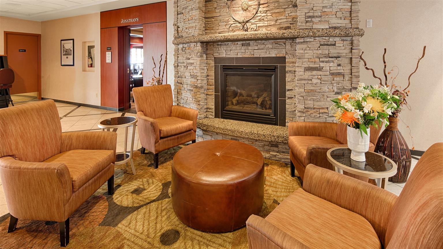 Best Western Premier Denham Inn&Suites Leduc Eksteriør billede